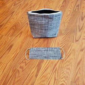 Face Mask with Pouch